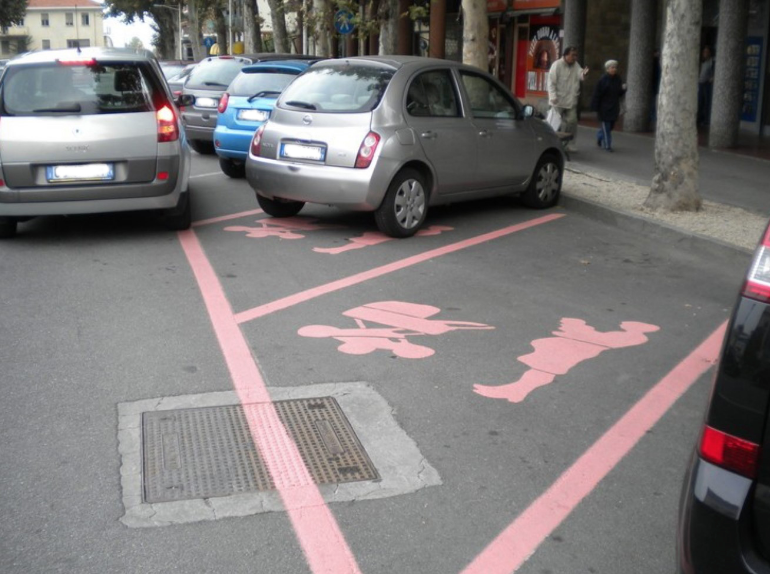 Al Via Nuovo Codice Della Strada Parcheggi Gratis Per Donne Incinte O Con Bimbi Piccoli Come Fare Piu Donna