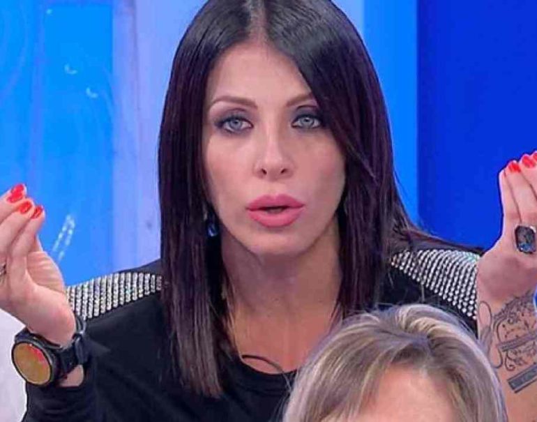 Clamoroso Abbandono A Uomini E Donne Valentina Autiero Pronta A Lasciare Il Programma Fan Sotto Choc Cosa E Successo Piu Donna